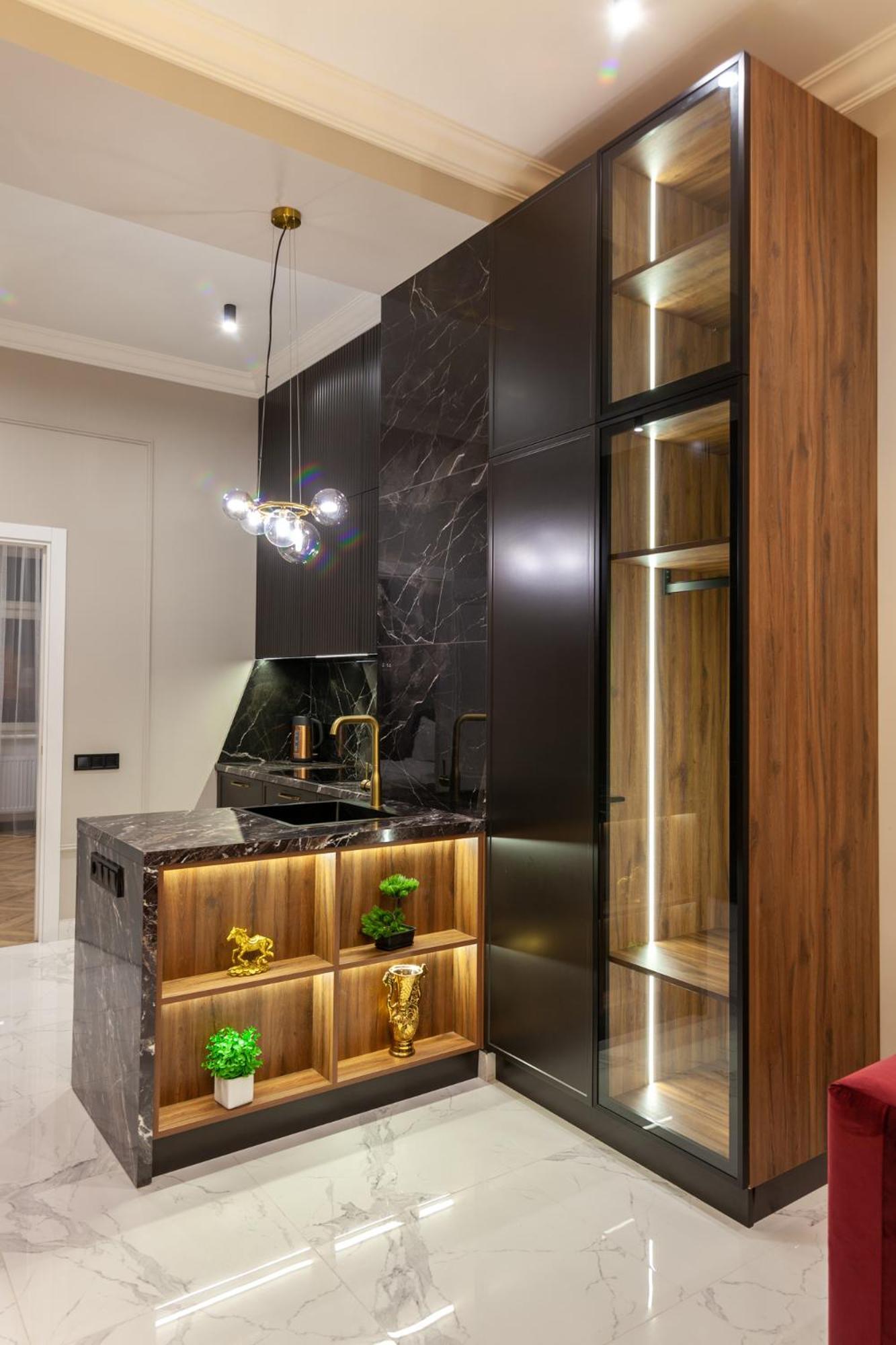 Leogrand Vip On Svobody Avenue 43 Apartment Лвив Екстериор снимка