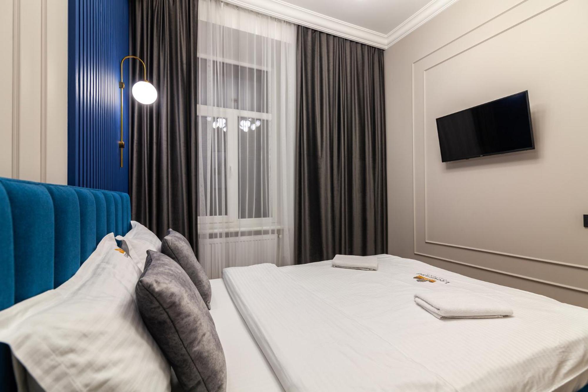 Leogrand Vip On Svobody Avenue 43 Apartment Лвив Екстериор снимка